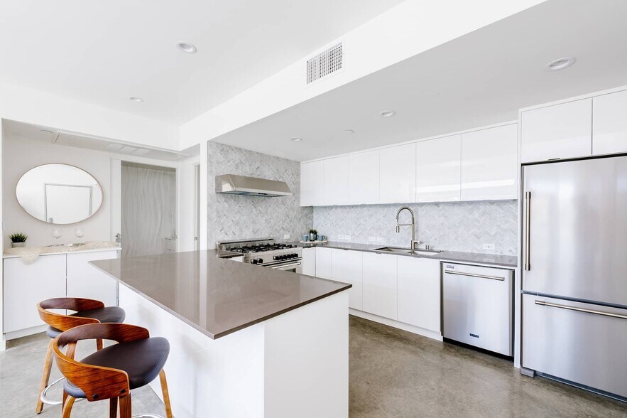 More Photos Of 12770 Caswell Ave, Los Angeles Apartments For Sale