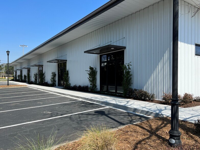 More Photos Of 1217 Remount Rd, North Charleston Warehouse For Lease