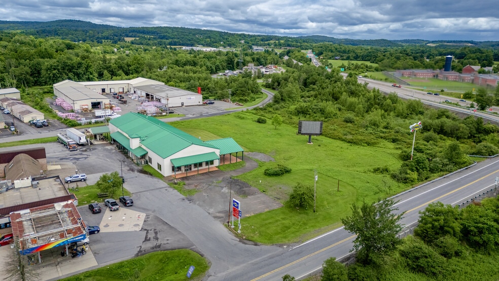Primary Photo Of 4300 Manor Dr, Stroudsburg Auto Dealership For Lease