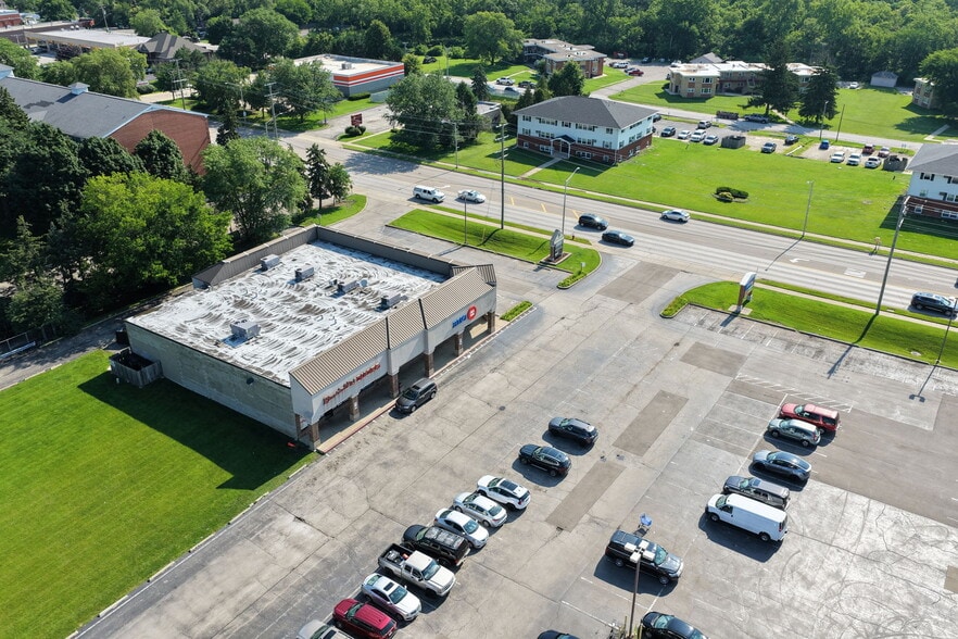More Photos Of , Aurora General Retail For Sale