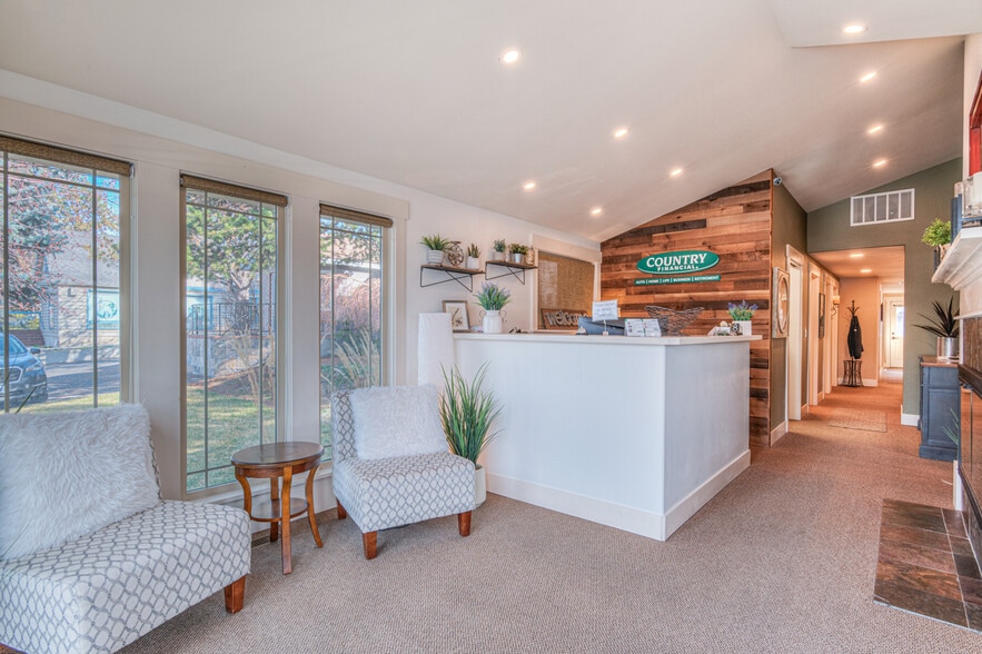 More Photos Of 525 NE Greenwood Ave, Bend Office For Sale