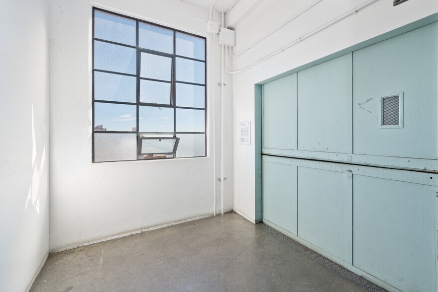 More Photos Of 910 S Los Angeles St, Los Angeles Loft Creative Space For Lease