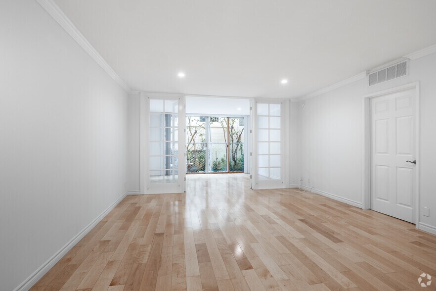 More Photos Of 432 N Palm Dr, Beverly Hills Apartments For Sale