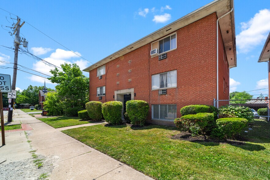 More Photos Of 4578 E 131st St, Garfield Heights Multifamily For Sale