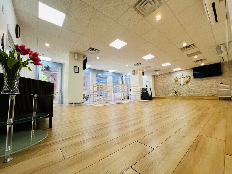 More Photos Of 143-26 41st Ave, Flushing Apartments For Sale