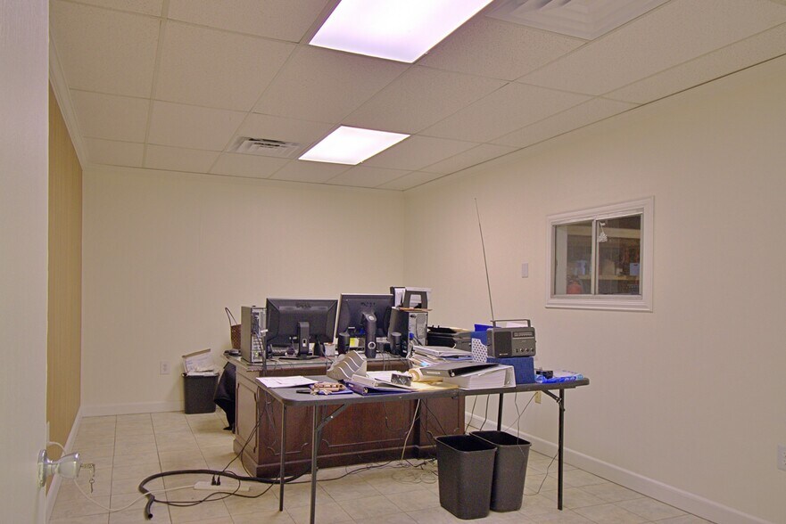 More Photos Of 18025 W Little York Rd, Katy Flex For Sale