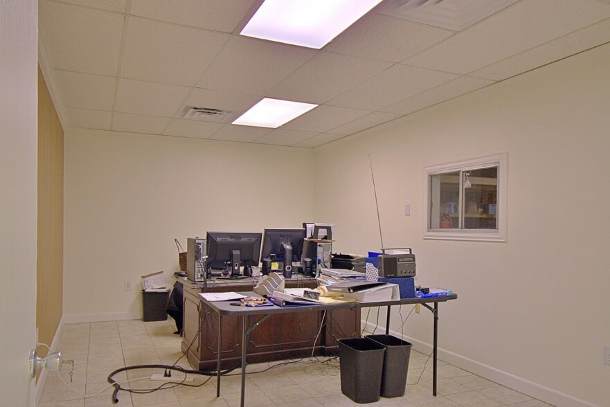 More Photos Of 18025 W Little York Rd, Katy Flex For Sale