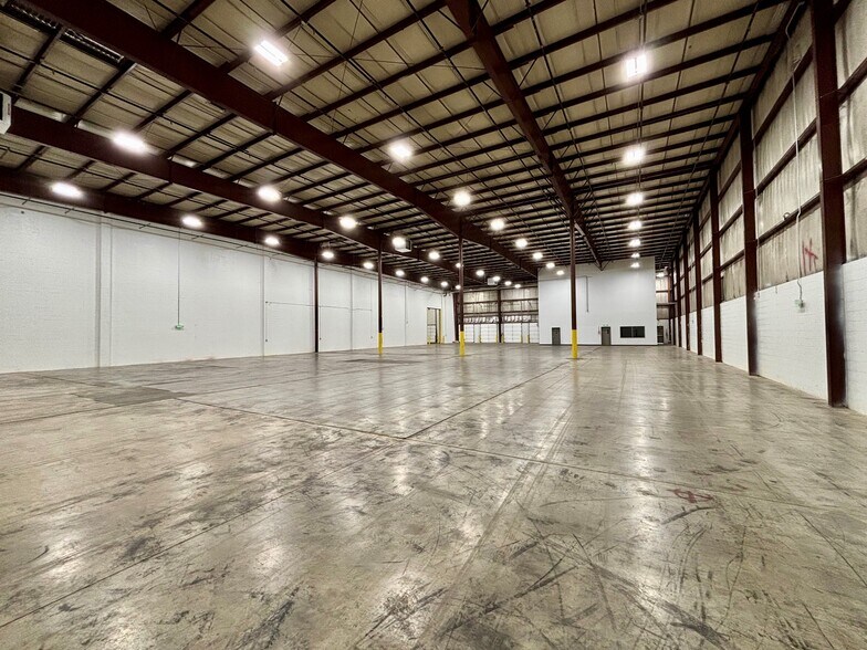 More Photos Of 4625 Hollins Ferry Rd, Halethorpe Unknown For Lease