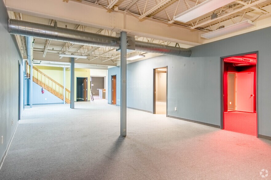More Photos Of 2024-2050 S Stoughton Rd, Madison General Retail For Sale