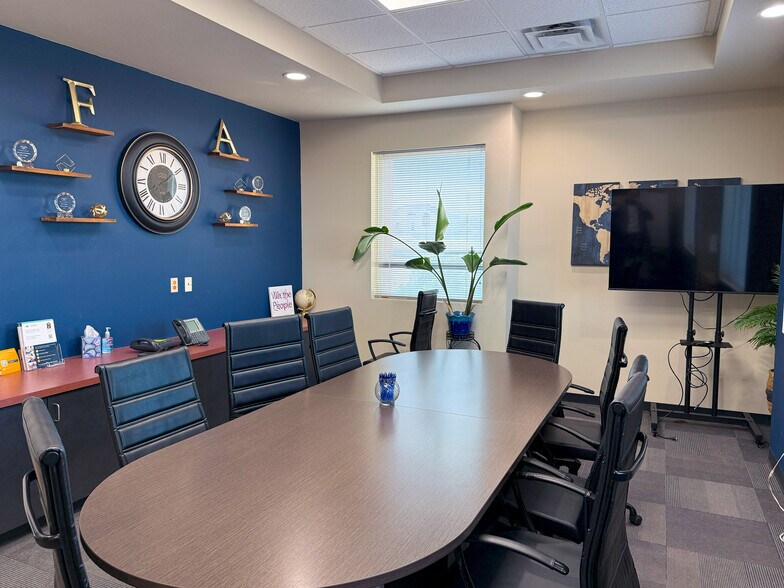 More Photos Of 9400 Holly Ave NE, Albuquerque Office For Lease