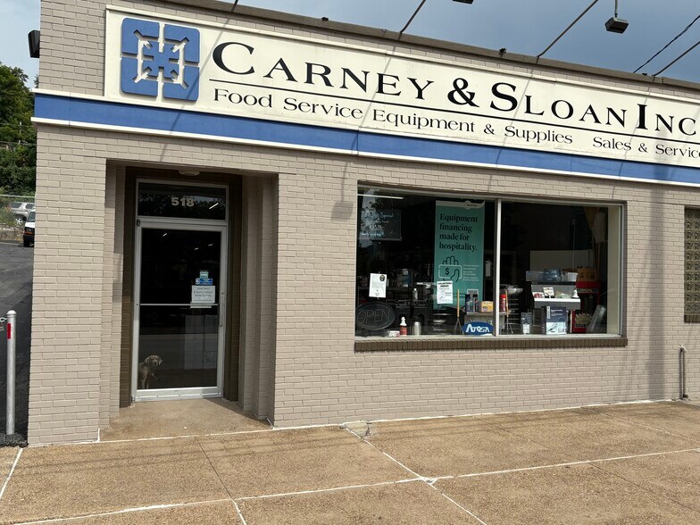 More Photos Of 518 Main St, Wheeling Showroom For Sale