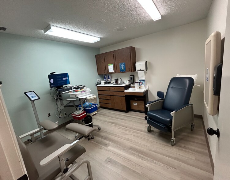 More Photos Of 38030 Medical Center Ave, Zephyrhills Medical For Sale