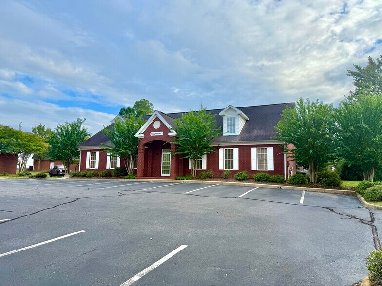 More Photos Of 113 Adris Pl, Dothan Office For Lease