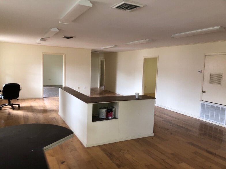 More Photos Of 201 N First, West Helena Manufacturing For Sale