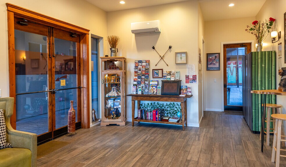 More Photos Of 105 Bell Rock Plz, Sedona Hotel For Sale