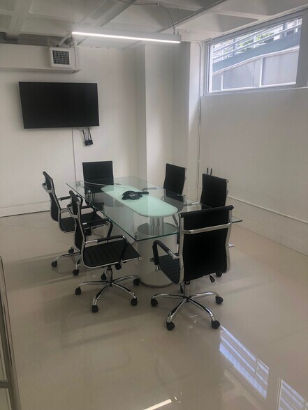 More Photos Of 4300 Biscayne Blvd, Miami Office Residential For Sale