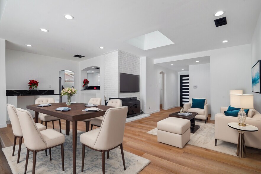 More Photos Of 20336 Cantara St, Winnetka Apartments For Sale