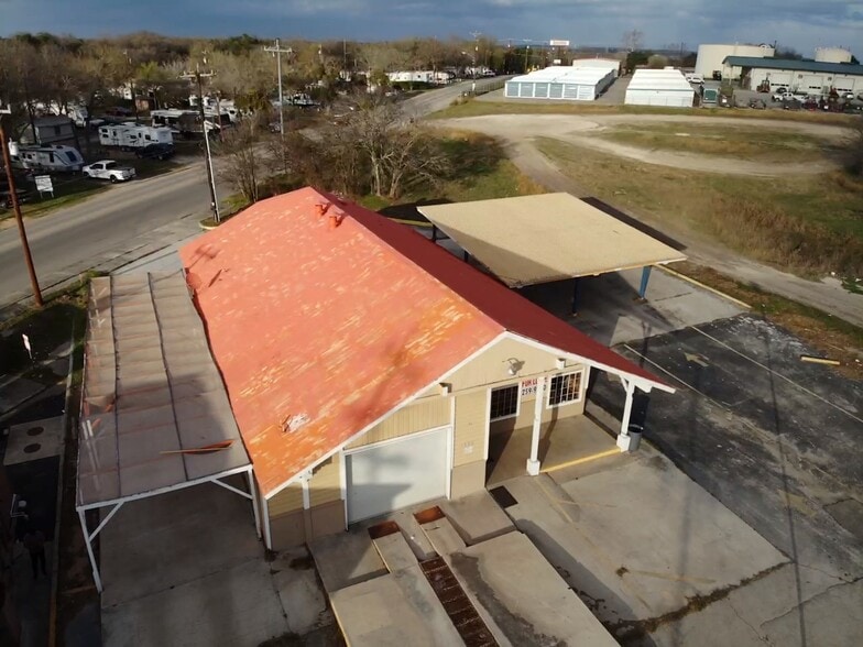 More Photos Of 1526 Pat Booker Rd, Universal City Storefront Retail Office For Sale