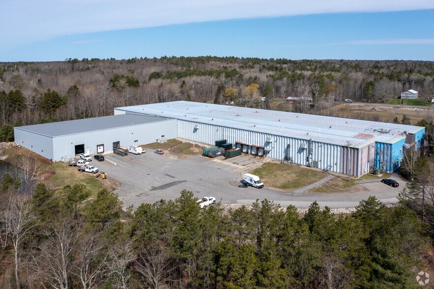 Primary Photo Of 43 Bibber Pky, Brunswick Manufacturing For Lease