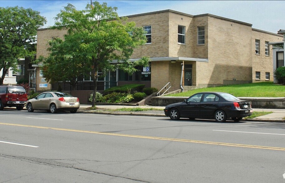 More Photos Of 291 Genesee St, Utica Office For Sale