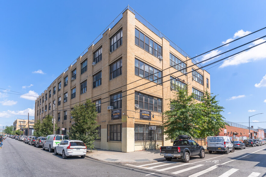 Primary Photo Of 117 Grattan St, Brooklyn Warehouse For Lease