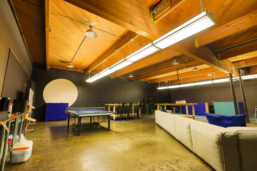 More Photos Of 1700 SE 11th Ave, Portland Office For Lease