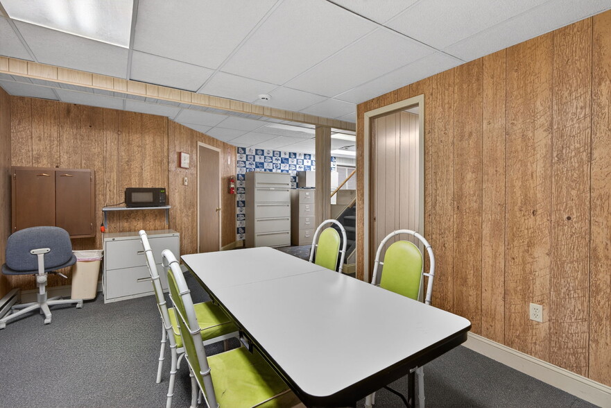 More Photos Of 6534 Sullivan Trl, Wind Gap Office For Sale