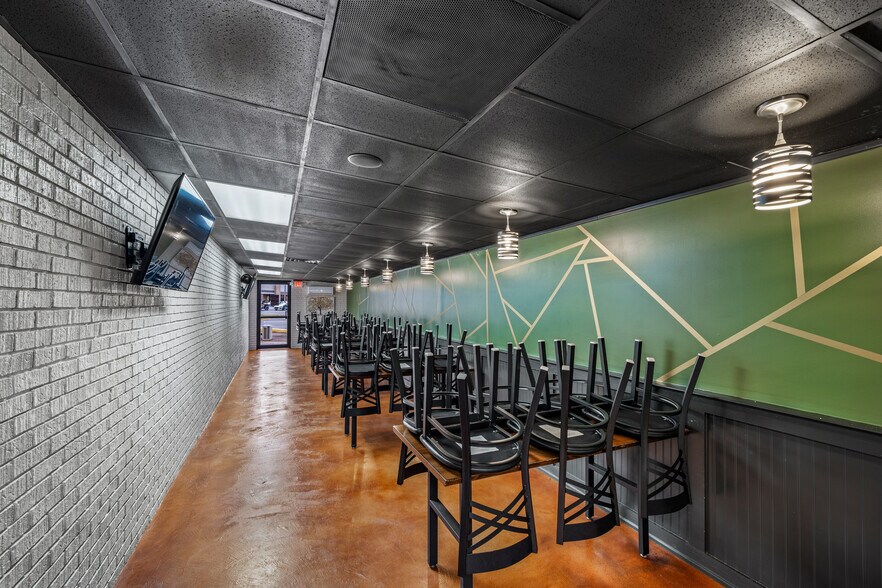 More Photos Of 1106 Gault Ave S, Fort Payne Fast Food For Lease