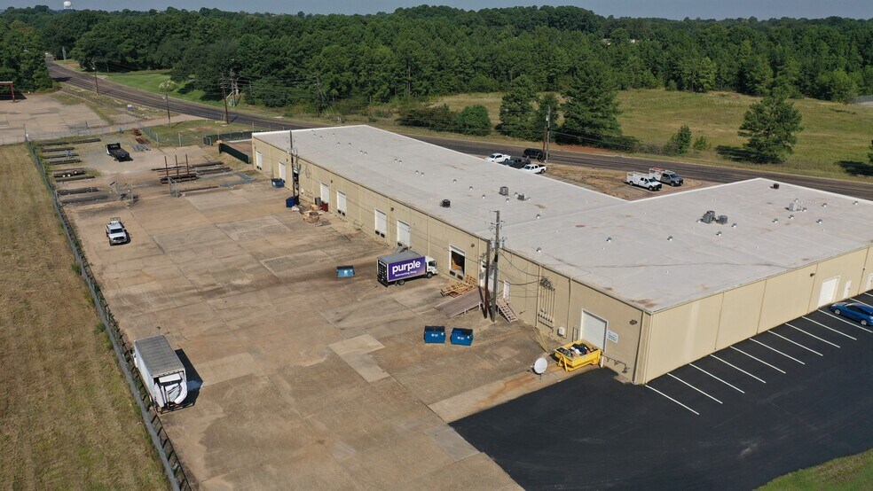 More Photos Of 1612-1630 E Whaley St, Longview Industrial For Sale