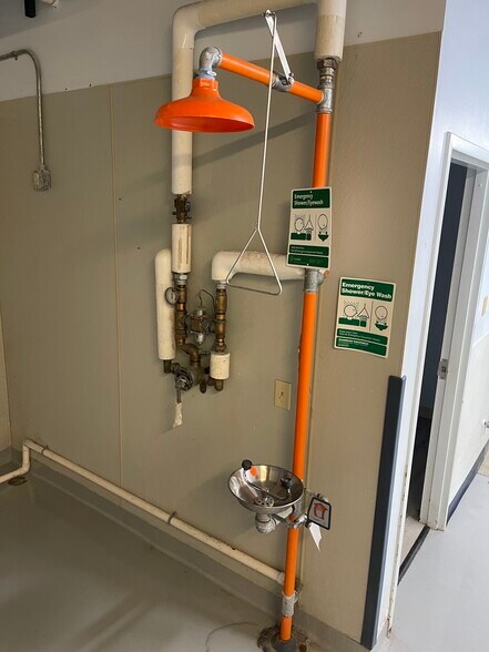 More Photos Of 1308 S 4th St, Hartsville Medical For Lease