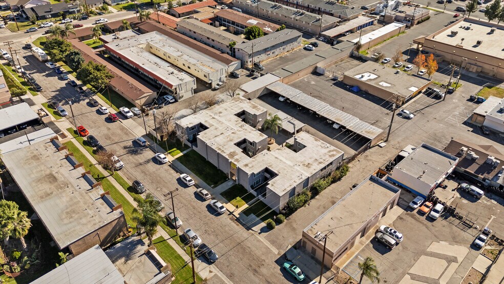 More Photos Of 141 E 42nd St, San Bernardino Apartments For Sale