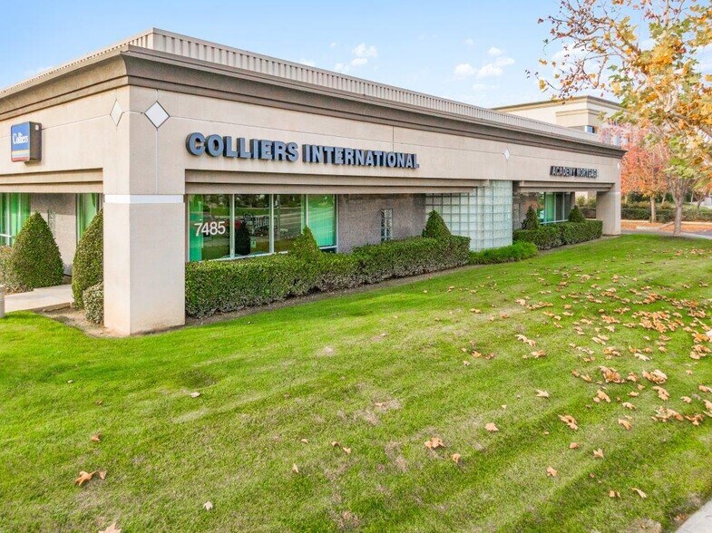 More Photos Of 7475 N Palm Ave, Fresno Office For Lease