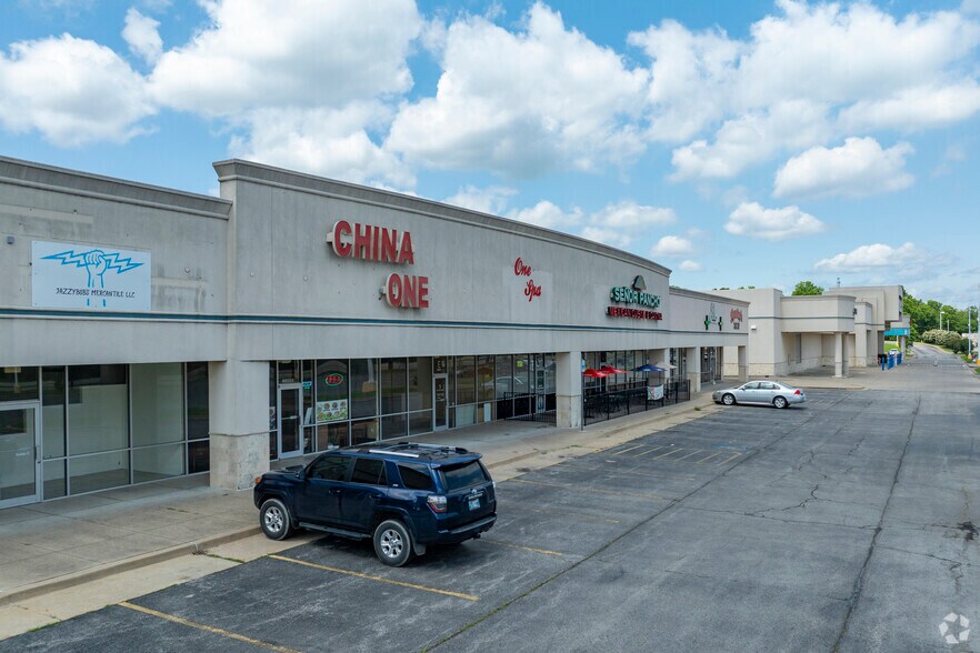 More Photos Of 2400-2500 N Highway 66, Catoosa Unknown For Lease