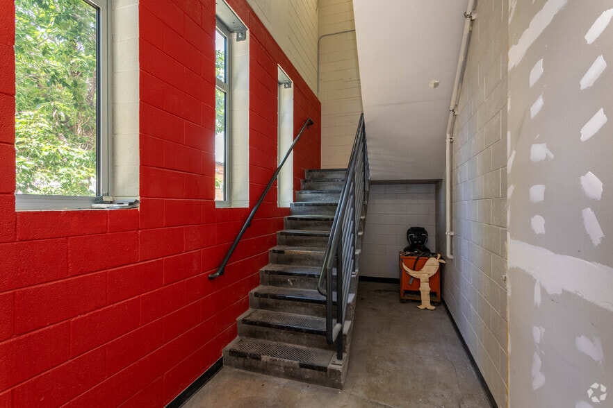 More Photos Of 2403 Champa St, Denver General Retail For Sale