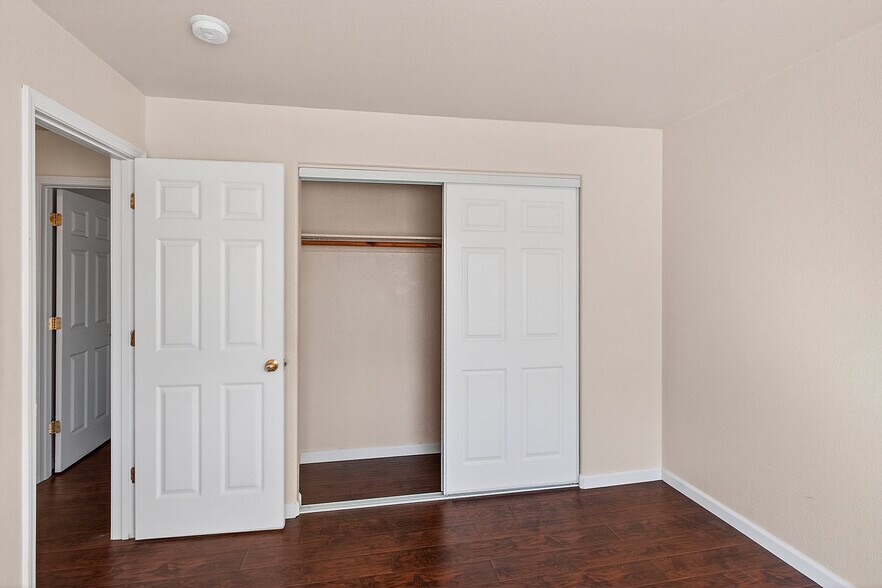 More Photos Of 928-930 Ravenscourt Ave, Campbell Apartments For Sale