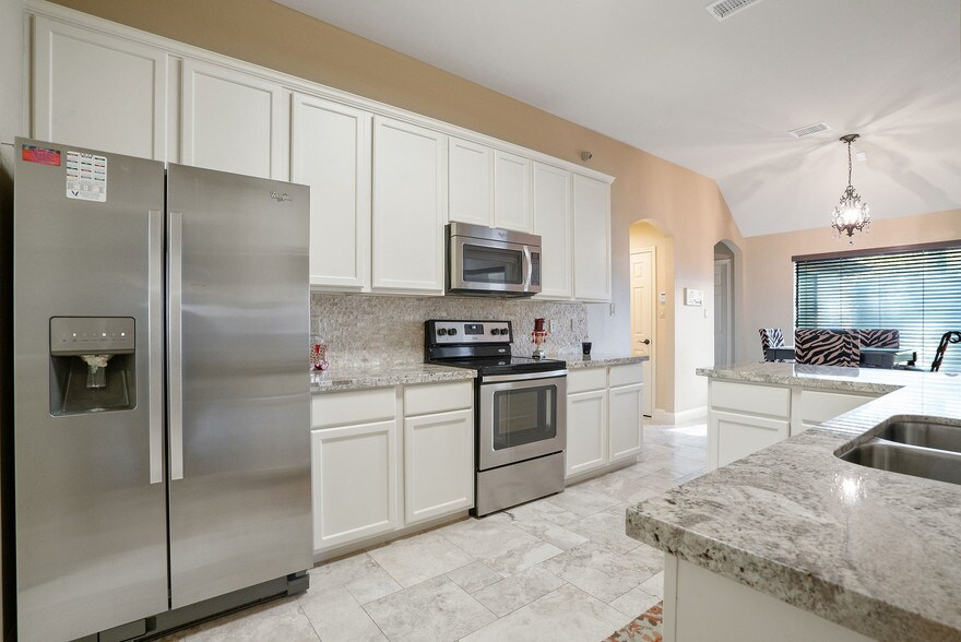 More Photos Of 7511 Fm 1488 Rd, Magnolia Office For Sale