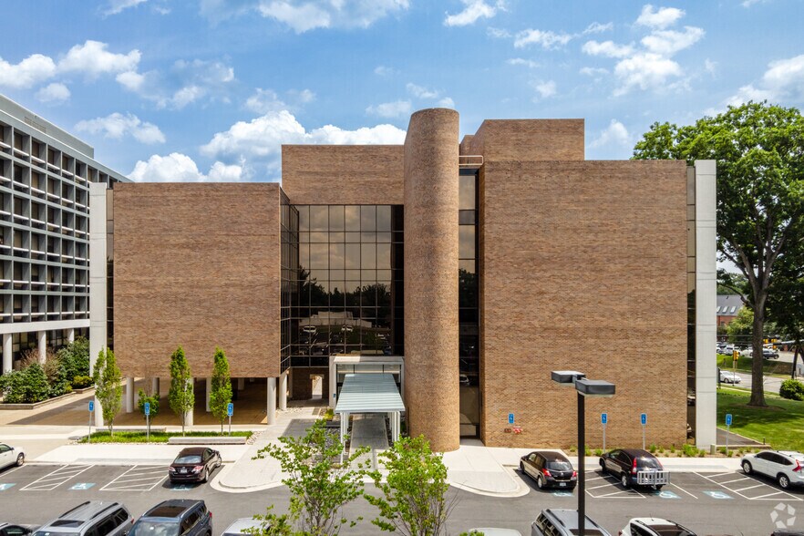 More Photos Of 8320 Old Courthouse Rd, Vienna Office For Lease