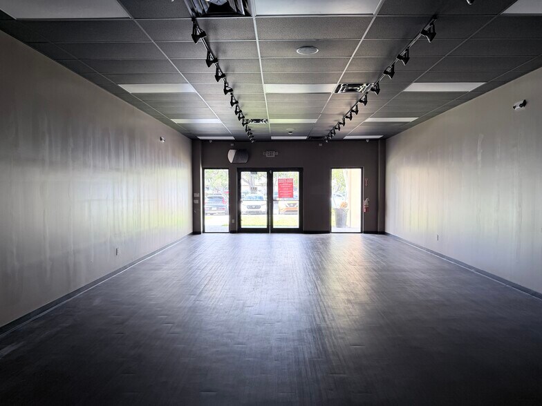 More Photos Of 2359-2367 N University Dr, Coral Springs Unknown For Lease