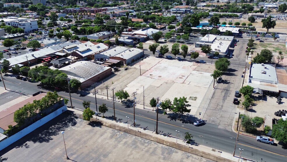 Primary Photo Of 615 E Main St, Visalia Land For Sale