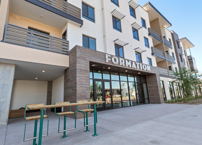 More Photos Of 2040-2060 N Scottsdale Rd, Scottsdale Apartments For Lease