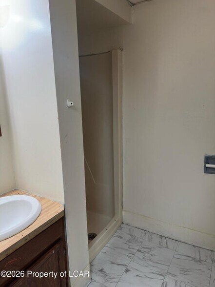 More Photos Of 546 W Main St, Plymouth Apartments For Sale