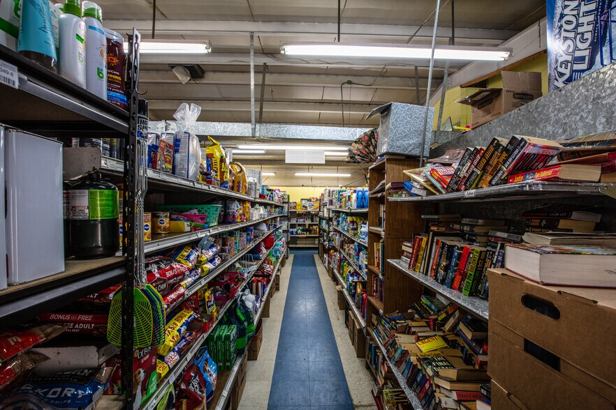 More Photos Of 118 4th ave, Clark Fork Supermarket For Sale