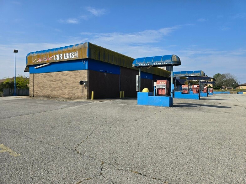 More Photos Of 7225 W 151st St, Orland Park Carwash For Sale