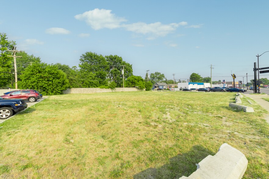 More Photos Of 29030 Utica Rd, Roseville Land For Sale