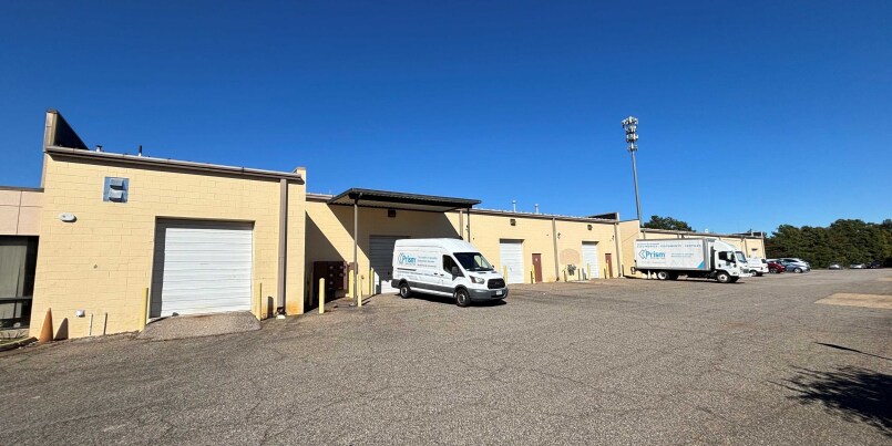 More Photos Of 11341 Business Center Dr, Richmond Light Distribution For Lease