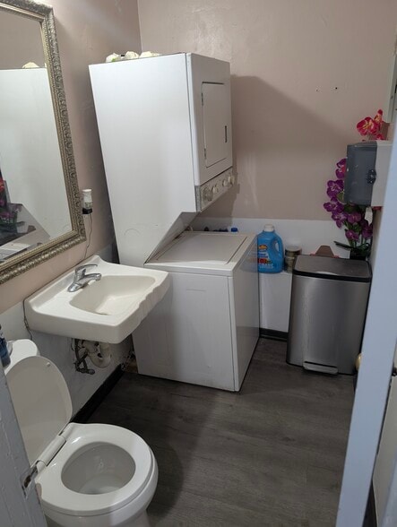 More Photos Of 1636-1638 E Charleston Blvd, Las Vegas Freestanding For Sale