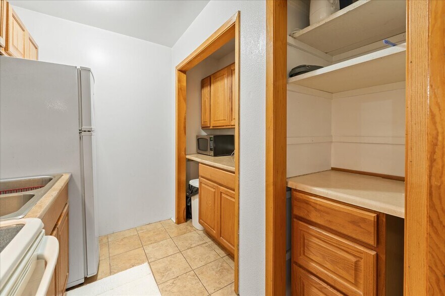 More Photos Of 205 A St, Fairbanks Apartments For Sale