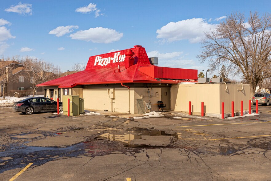 More Photos Of 8156 NE Highway 65, Minneapolis Fast Food For Sale