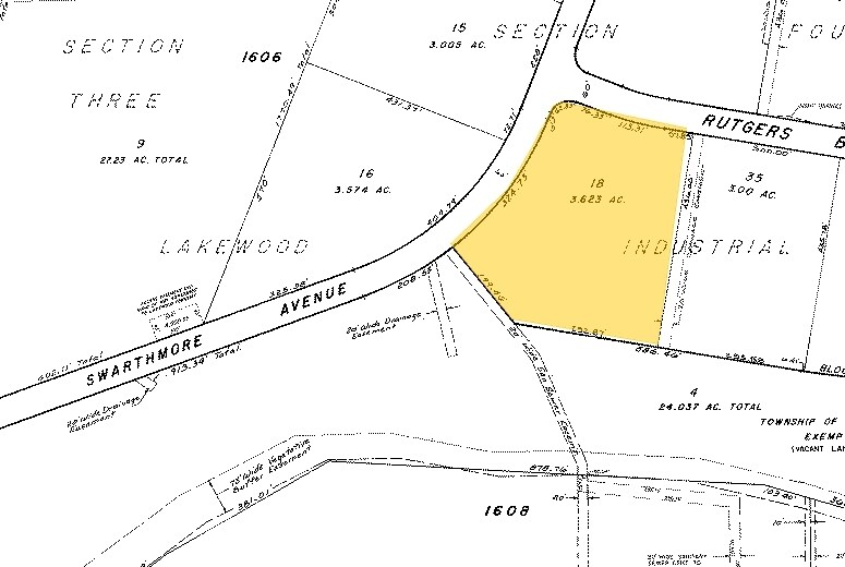 More Photos Of 1995 Swarthmore Ave, Lakewood Warehouse For Lease