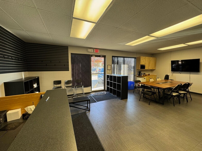 More Photos Of 12726-12832 141st St NW, Edmonton Flex For Sale